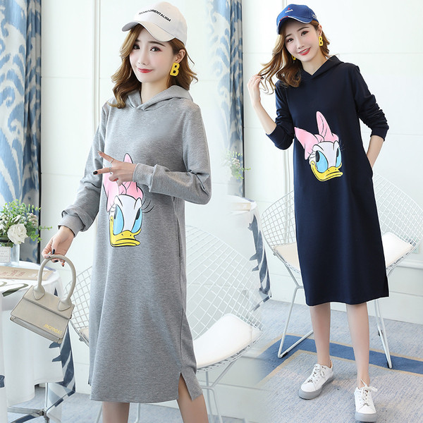 Αθλητικό φόρεμα  για έγκυες γυναίκες με κουκούλα και εφαρμογές