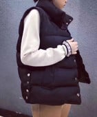 Vesta casual de dama in alb si negru cu guler inalt