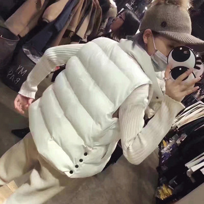 Vesta casual de dama in alb si negru cu guler inalt