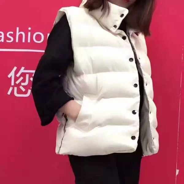 Vesta casual de dama in alb si negru cu guler inalt