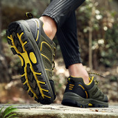 Αθλητικά παπούτσια πεζοπορίας σε διάφορα χρώματα