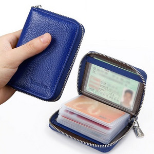 Πρακτικό ανδρικό πορτοφόλι σε διάφορα χρώματα