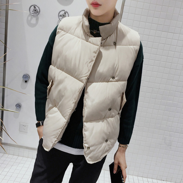 Ανδρικό γιλέκο με κουμπιά κατάλληλο για  τη καθημερινή ζωή σε τρία χρώματα