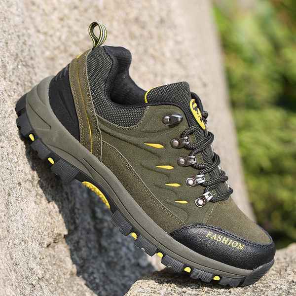 Μπότες πεζοπορίας με σκληρή σόλα