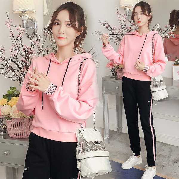 Γυναικείο αθλητικό σετ   σε ροζ και κίτρινο χρώμα