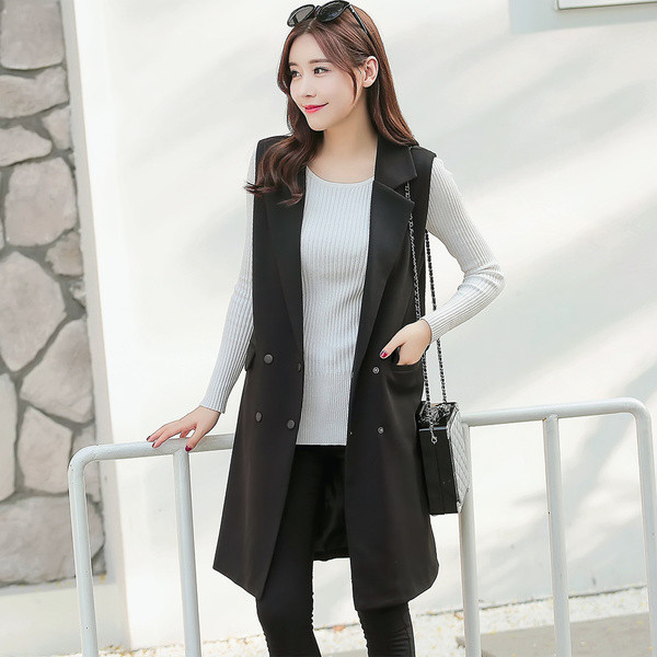 Κομψό γινεκείο γιλέκο  με μαύρο χρώμα