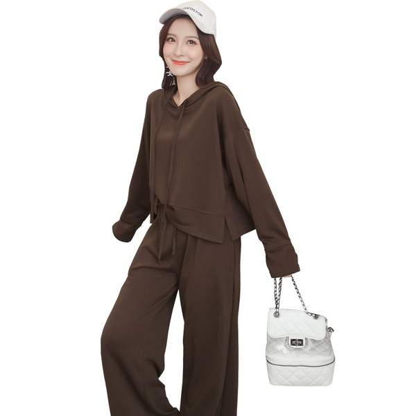 Γυναικείο αθλητικό σετ σε δύο χρώματα - ευρύ μοτίβο