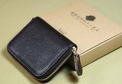 Δερμάτινο  ανδρικό πορτοφόλι σε δύο χρώματα