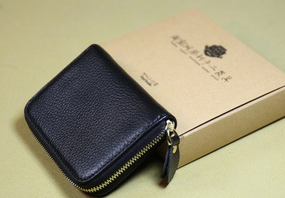 Δερμάτινο  ανδρικό πορτοφόλι σε δύο χρώματα