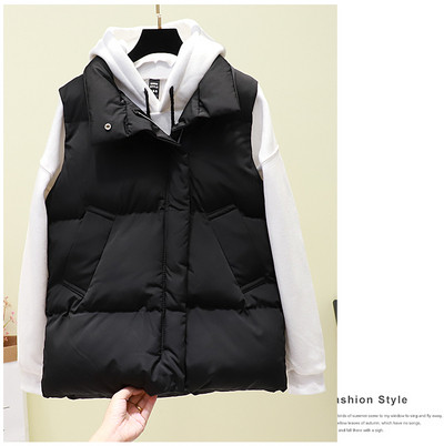 Γυναικείο γιλέκο σε λευκό και μαύρο χρώμα