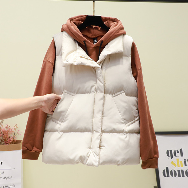 Γυναικείο γιλέκο σε λευκό και μαύρο χρώμα