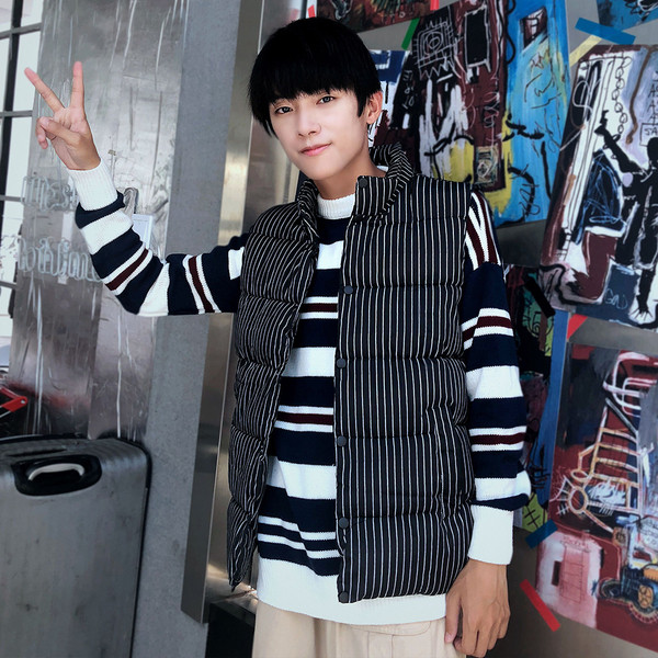 Ανδρικόμοντέρνογιλέκο σε τρία χρώματα