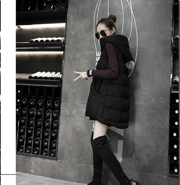 Vesta de dama moderna cu gluga si puf in doua culori