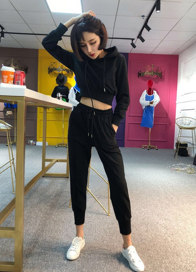 Set sport pentru femei din două părți în mai multe culori