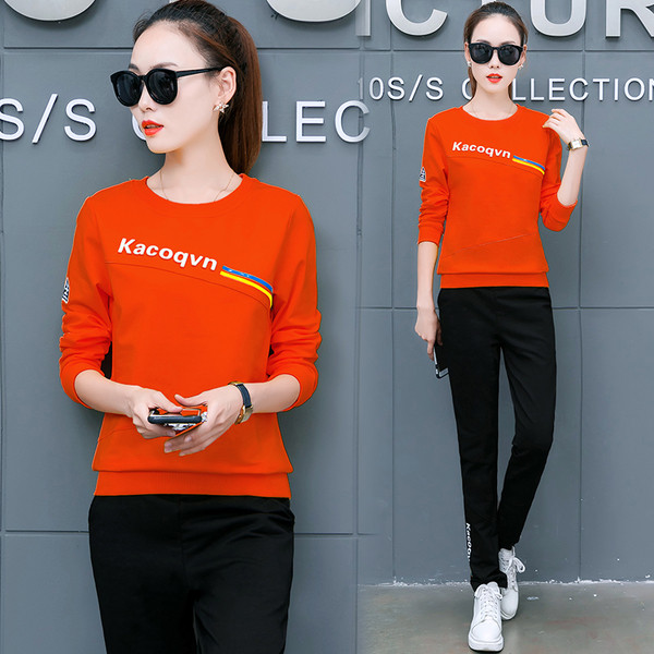 Γυναικείο αθλητικό σύνολο με πολλά χρώματα