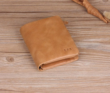 Πρακτικό ανδρικό πορτοφόλι σε διάφορα χρώματα