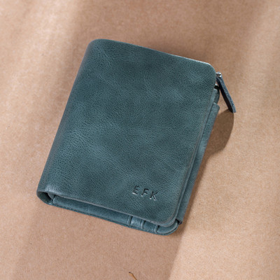 Πρακτικό ανδρικό πορτοφόλι σε διάφορα χρώματα