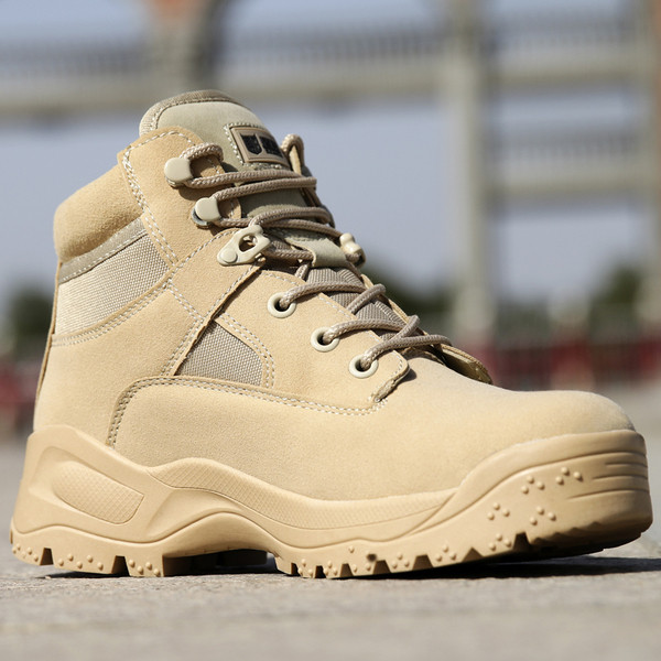Ανδρικά υποδήματα πεζοπορίας σε σκούρο και ανοιχτό χρώμα