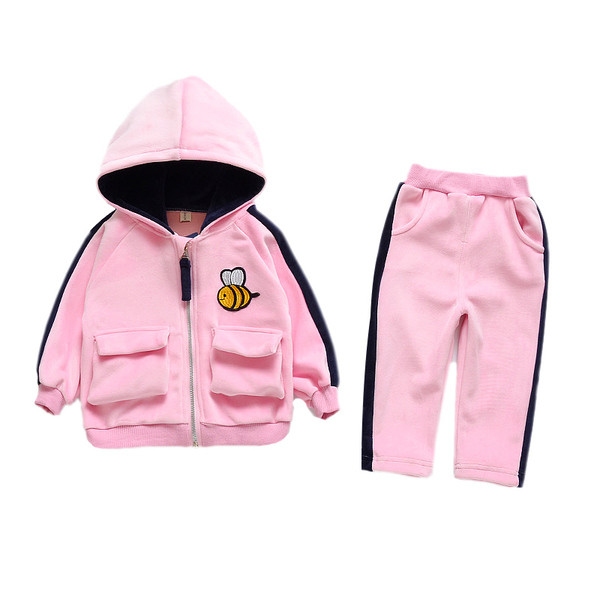 Παιδικό σετ σε διάφορα χρώματα με κεντήματα