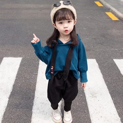 Παιδικό σετ - μπλούζα με κουκούλα και μακρύ παντελόνι