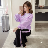 Γυναικεία αθλητικά σύνολα  σε διάφορα χρώματα