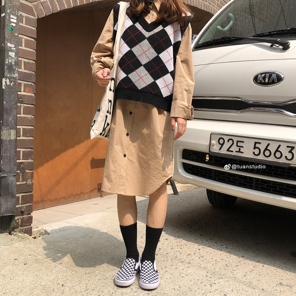 Γυναικείο γιλέκο με ντεκολτέ με V-λαιμόκοψη