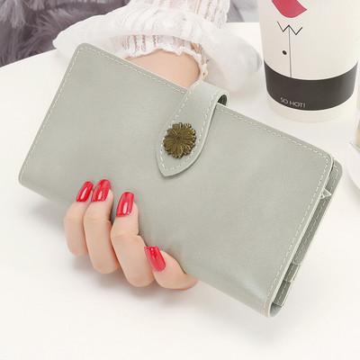 Δερμάτινο γυναικείο πορτοφόλι σε διάφορα χρώματα