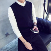 Μοντέρνο ανδρικό γιλέκο με λεμόκοψη σε σχήμα V