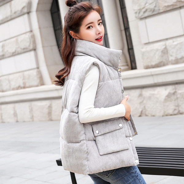 Vesta moderna de dama cu husa moale si guler inalt in mai multe culori