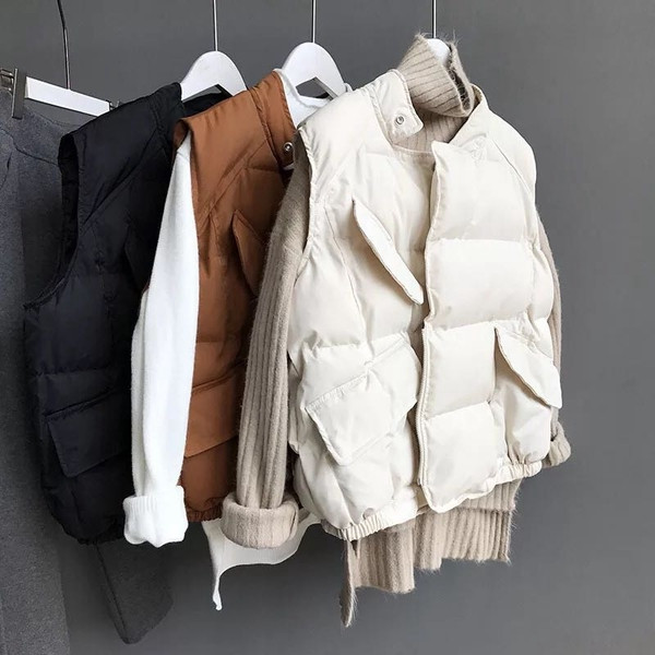 Γυναικείο καθημερινό γιλέκο με τσέπες σε διάφορα χρώματα