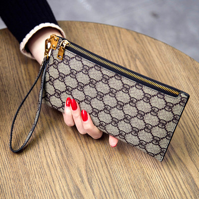 Μοντέρνο γυναικείο πορτοφόλι σε τρία μοντέλα