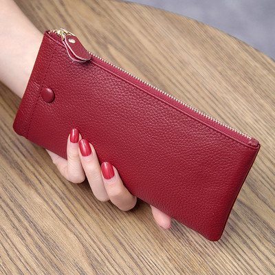 Δερμάτινο γυναικείο πορτοφόλι  κατάλληλο για τη καθημερινή ζωή