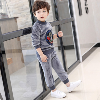 Παιδικό σετ  σε διάφορα μοντέλα - μπλούζα και παντελόνι 