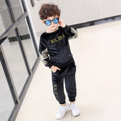 Παιδικό σετ  σε διάφορα μοντέλα - μπλούζα και παντελόνι 