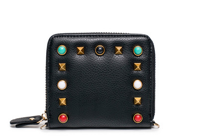 Γυναικείο μικρό πορτοφόλι με μεταλλική διακόσμηση σε διάφορα χρώματα