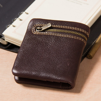 Καθημερινό γυναικείο  δερμάτινο πορτοφόλι σε καφέ χρώμα