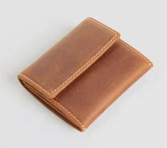 Πρακτικό ανδρικό πορτοφόλι σε διάφορα χρώματα