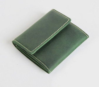 Πρακτικό ανδρικό πορτοφόλι σε διάφορα χρώματα