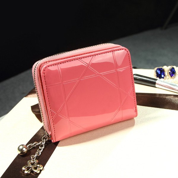 Portofel mic de dama din piele lacuita in mai multe culori