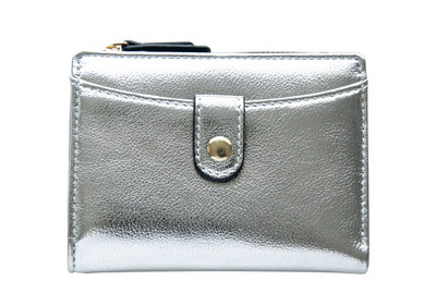 Дамски малък портфейл в няколко цвята подходящ за ежедневието