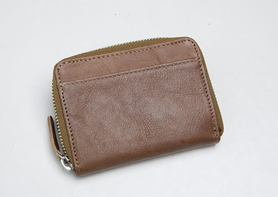 Καθημερινό δερμάτινο πορτοφόλι για άνδρες σε δύο χρώματα