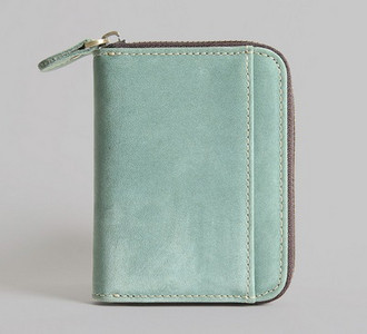 Μοντέρνο δερμάτινο πορτοφόλι σε διάφορα χρώματα