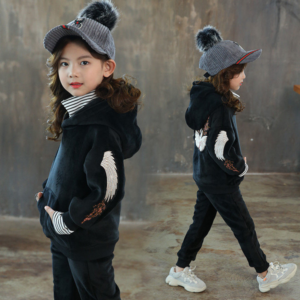 Set zilnic pentru copii cu broderie colorata