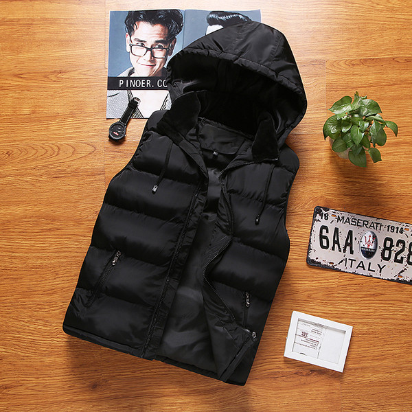 Μοντέρνο γιλέκο με κουκούλα κατάλληλο για άνδρες και γυναίκες σε τρία χρώματα