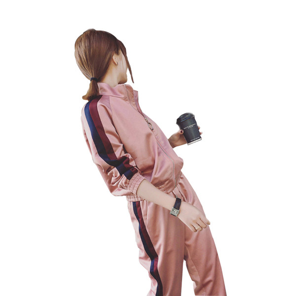 Γυναικείο σετ με δύο μέρη σε ροζ χρώμα