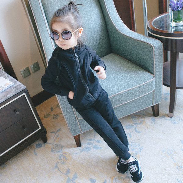 Set zilnic pentru copii - hanorac cu glugă și trening cu talie înaltă