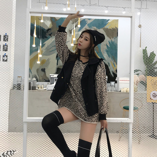 Μοντέρνο γυναικείο τζιν γιλέκο σε μαύρο χρώμα