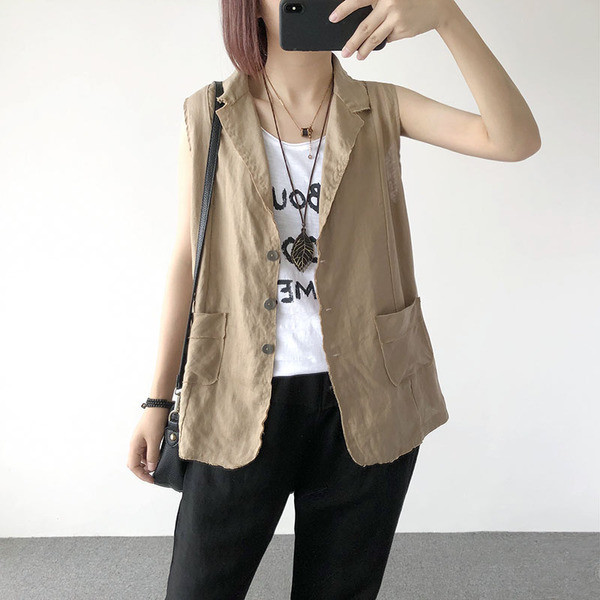 Καθημερινό γυναικείο γιλέκο με κουμπιά σε δύο χρώματα