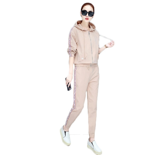 Γυναικείο αθλητικό σετ με εκτύπωση δύο χρωμάτων