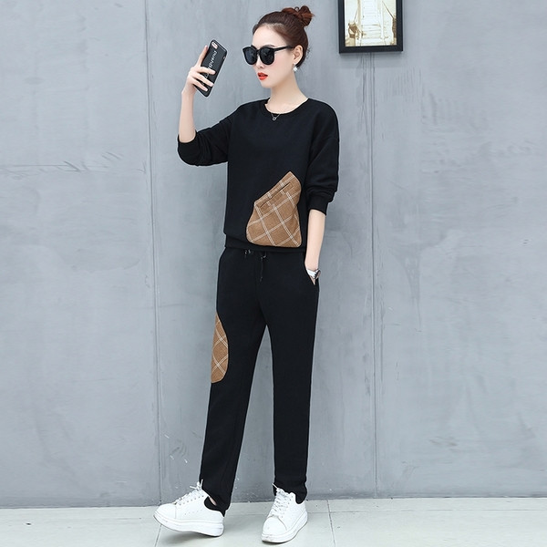 Γυναικείο αθλητικό σε μαύρο χρώμα με τσέπη